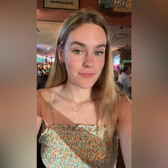 Meet your Posher, Lola - Picture 2 of 4